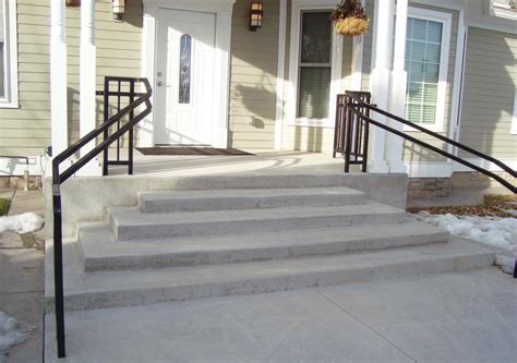 How to Pour Concrete Steps