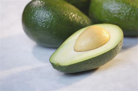 How to Preserve Avocado - The Spruce Eats