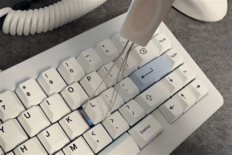 How to Remove and Replace Mechanical Keyboard …