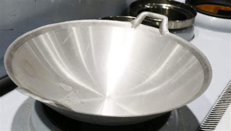 How to Repair Holes in Stainless Steel Pans (2 …