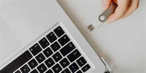 How to Select the Right USB Flash Drive