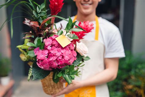 How to Send Flowers to a School - Synonym