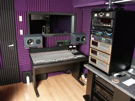 How to Set Up a Home Recording Studio Spinditty