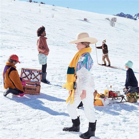 How to Socialize Outside in Winter During COVID 19 