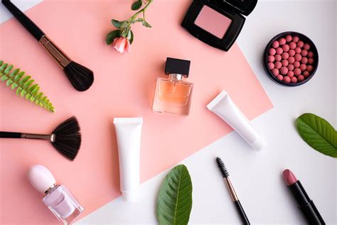 How to Start a Beauty & Cosmetic Retail Store Business