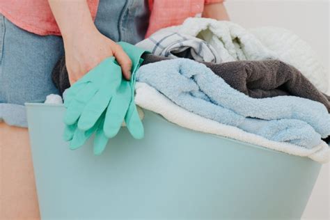 How to Strip Your Towels (And Why You Should) - inthewash.co.uk