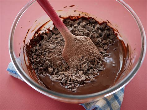 How to Temper Chocolate Make Pralines Cake Lab
