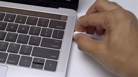 How to Turn Off a MacBook Pro