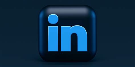 How to Update Your LinkedIn Contact Details - MUO