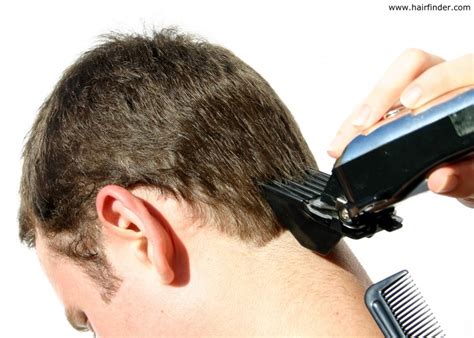 How to Use Hair Clippers to Thin Hair : Hair Clippers & Men