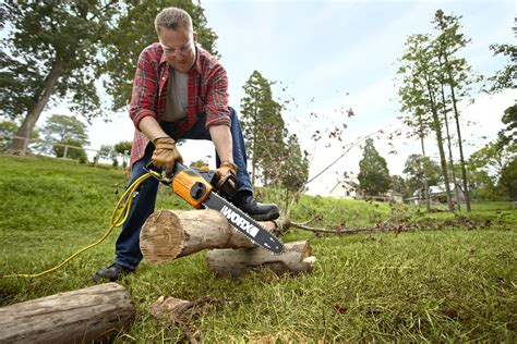 How to Use a Chainsaw - The Spruce