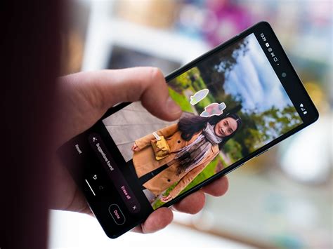 How to Use the Magic Eraser on the Pixel 6