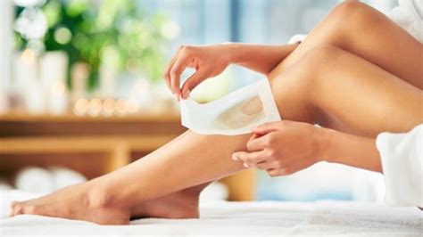 How to Wax Your Legs at Home: 8 Tips for a Smoother Process - Glam…