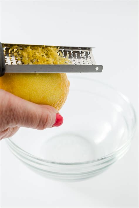 How to Zest a Lemon The Right Way - Cupcake Project