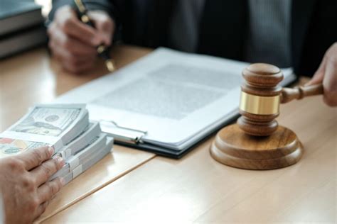 Working with an experienced criminal defense attorney can help you to understand what to expect. Contact the Shah Law Firm today to schedule an appointment by calling us today at (602) 560-7408. Maricopa County, Arizona, has multiple jails. Five separate facilities within the Maricopa County jail system are located throughout the county.. 