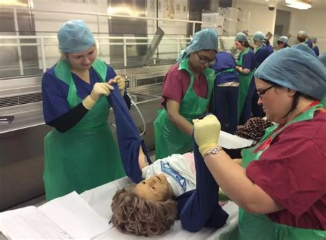 How to become a mortician in alberta