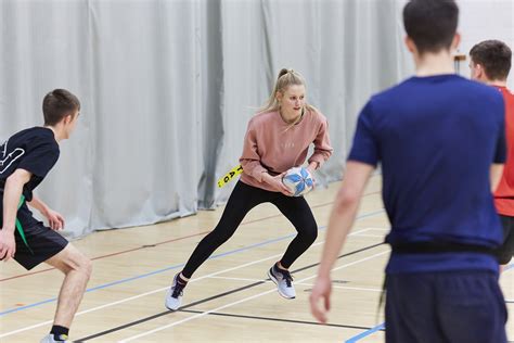 How to become a pe teacher. If you're a PE or sports graduate, you may be able to get into teaching by working as a sports coach in a school or college, then moving onto a teacher training ... 