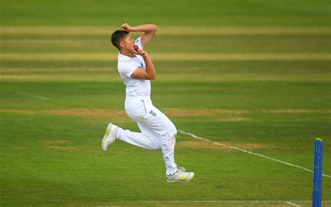 How to bowl well in cricket