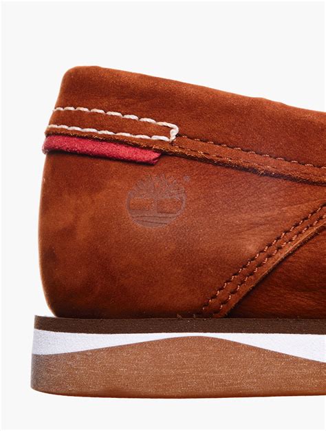 How to break in boat shoes