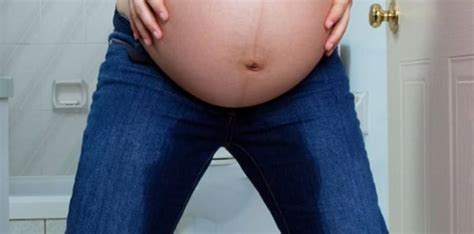 How to break water bag in pregnancy