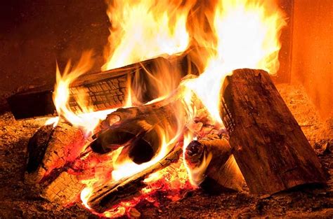 How to burn firewood in fireplace