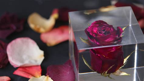 How to cast a rose in resin
