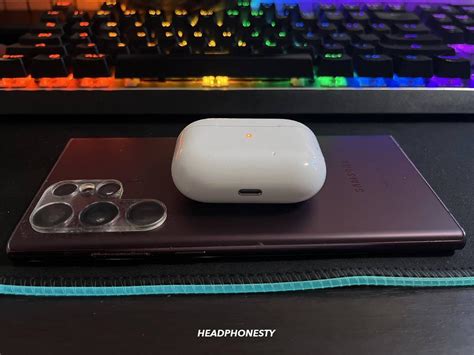 How to charge wireless earbuds in case