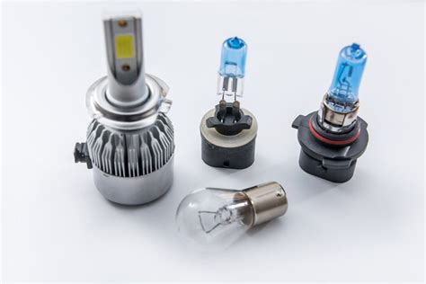 How to choose the right headlight bulbs for your car! Ideas by Mr Right