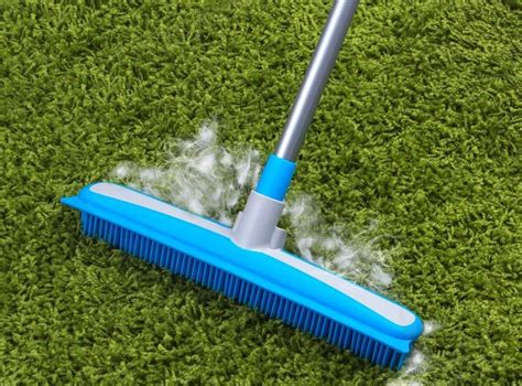 How to clean artificial grass. Artificial grass has become increasingly popular in landscape design due to its low maintenance and long-lasting nature. However, purchasing new rolls of artificial grass can be ex... 