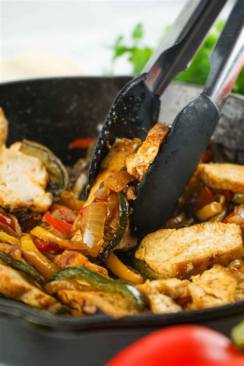 How to cook fajitas in a skillet