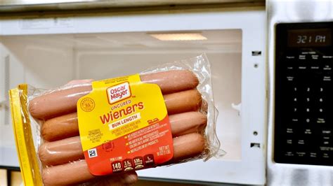 How to cook hot dogs in microwave
