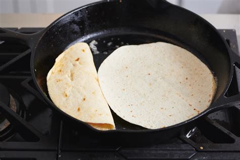 How to cook quesadillas in a pan