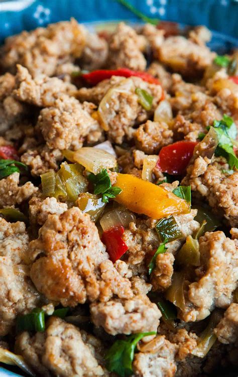 How to cook turkey ground beef. One of the best ways to make ground turkey taste like beef is to use the right combination of seasonings. Since turkey has a milder flavor compared to beef, it’s important to add … 