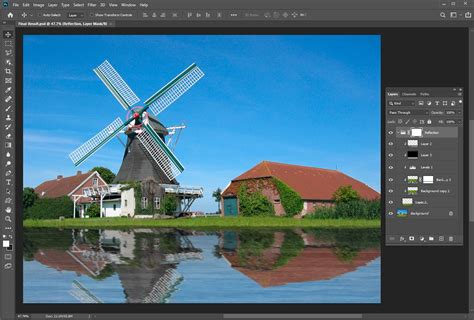 How to create reflection effect in photoshop