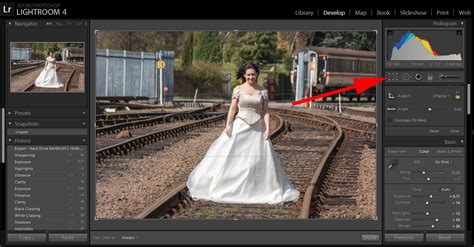 How to crop a picture in lightroom