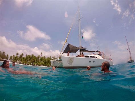 How to cross Panama / Columbia border - Catamaran San Blas