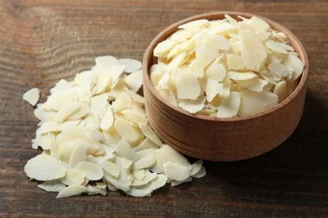 How to cut almonds in flakes