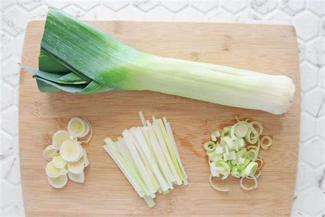How to cut leeks. To prepare leeks for potato leek soup, for example, you should cut them into one of those shapes. To cut leeks into circles, just slice the white and light green part crosswise. If you want to cut leeks into half-moons, also known as chopping them, slice the white and light green part in half lengthwise first. Then, slice the halves crosswise. 