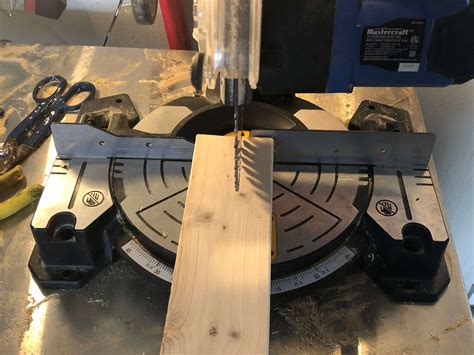 The key feature of a miter saw is that it can make 90°cuts. Howev