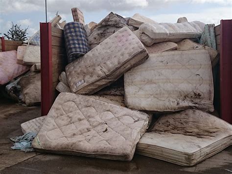 How to dispose of old mattress. 7 Nov 2022 ... Most recycling centers will accept old mattresses for recycling. This is a more environmentally friendly option than sending your mattress to ... 