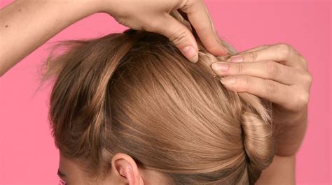 How to do a pleat in hair
