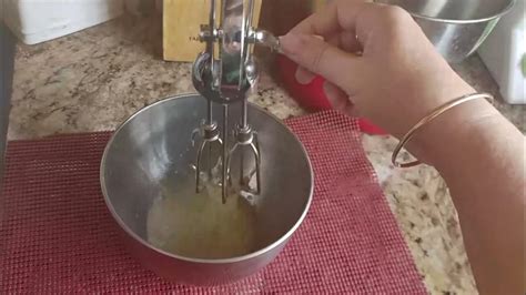 How to do eggbeater properly