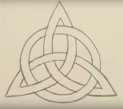 How to draw a Triquetra Step by Step, Simply and Easily
