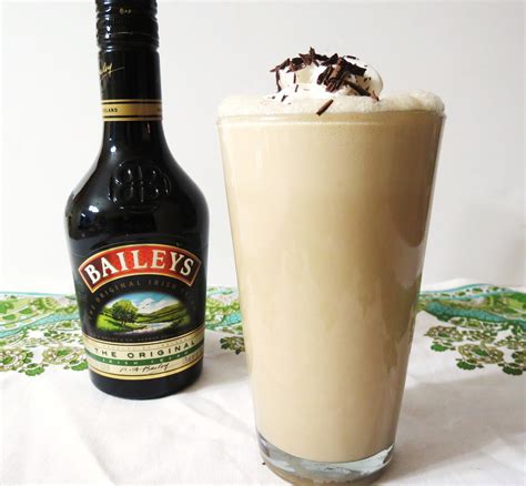 How to drink baileys. Nov 6, 2023 · Baileys Irish cream joins with vodka, heavy cream, a dollop of pumpkin puree (or substitute pumpkin spice liqueur), a splash of maple syrup and a sprinkle of pumpkin pie spice in this shaken concotion. Shake over ice until well chilled and strain into a martini glass. Garnish with a sprinkle of pumpkin pie spice. Recipe. 