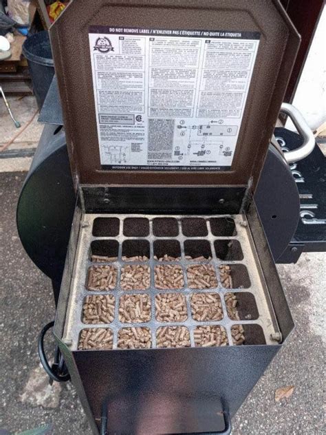 How to empty auger on pit boss.  Follow simple steps to remove pellets fro...