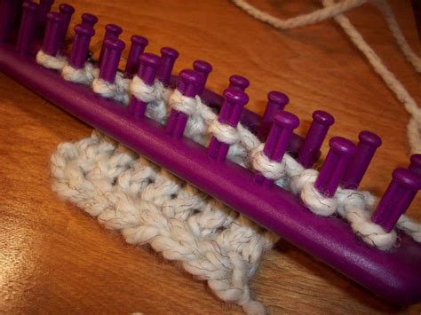How to Loom Knit for Beginners: Basic Loom Knit Stitch Step by Step - Slow instructions - Easy to follow -Wambui demonstrates how to get started with loom kn.... 