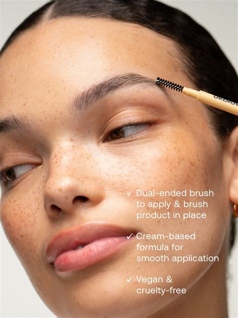 How to fill in brows with pencil