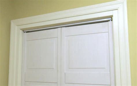 How to fix sliding closet door. Sliding closet doors can be a convenient and space-saving addition to any home, but they can also be a source of frustration if they are not functioning properly. One common issue with sliding ... 