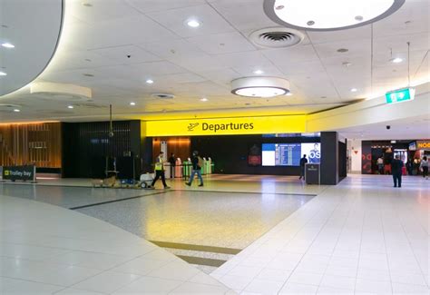 How to get from Melbourne Airport to the City Point Hacks