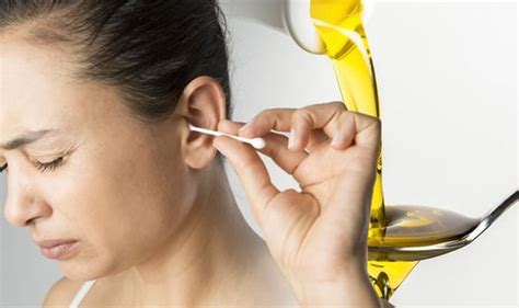 How to get rid of earwax: Avoid cotton wool buds and use this oil